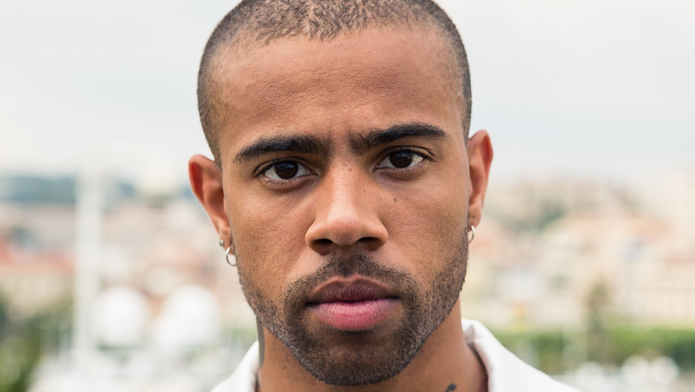 Vic Mensa staring