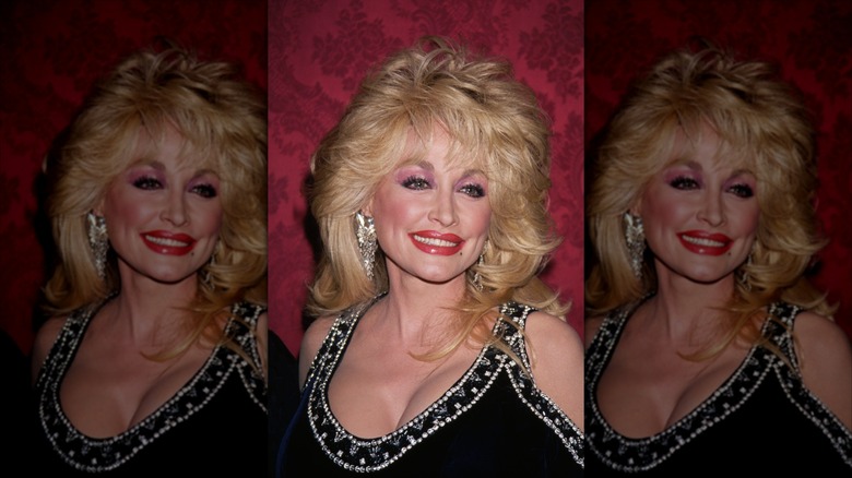 Dolly Parton smiling