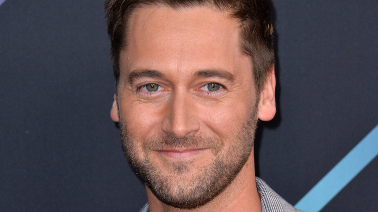 Ryan Eggold, 2018 red carpet, smiling, no facial hair