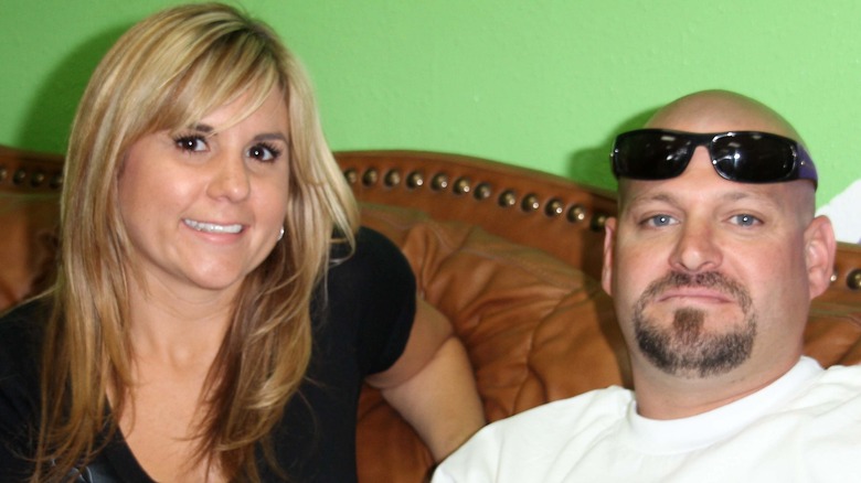 Jarrod Schulz and Brandi Passante sitting on a couch