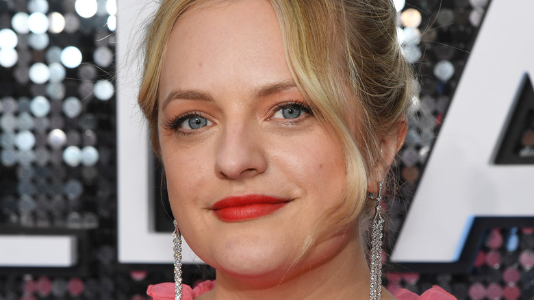 Elisabeth Moss on red carpet