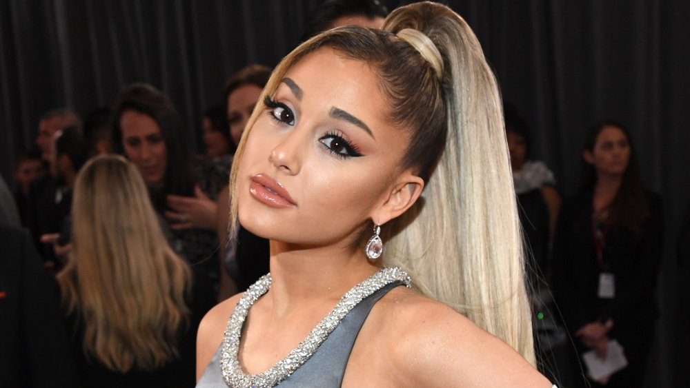 Motive ariana grande lyrics