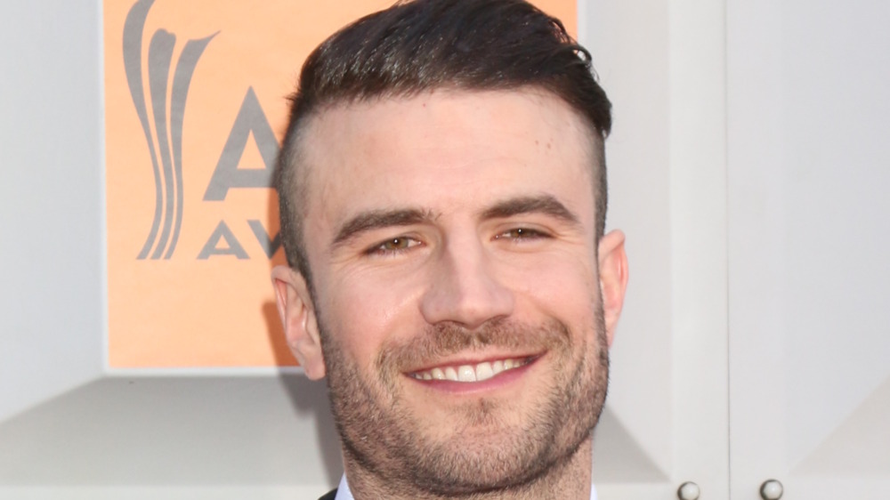 sam hunt on red carpet