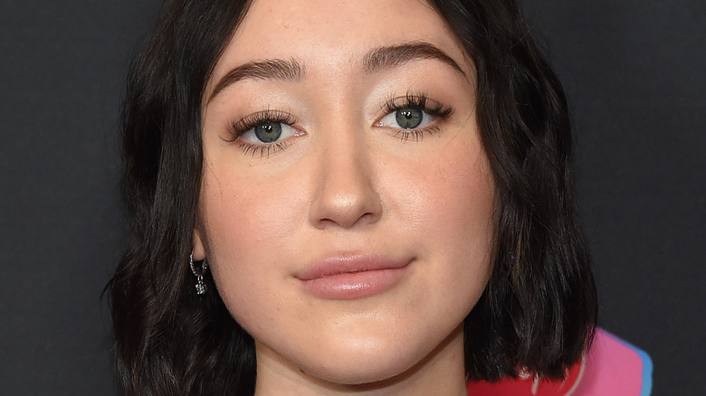 Noah Cyrus bobbed hair