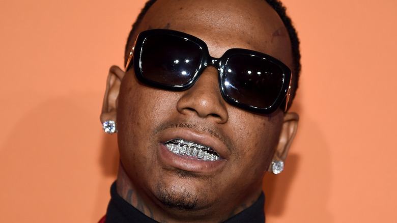 Moneybagg Yo wearing sunglasses