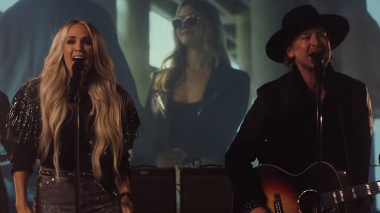 Carrie Underwood and NEEDTOBREATHE performing