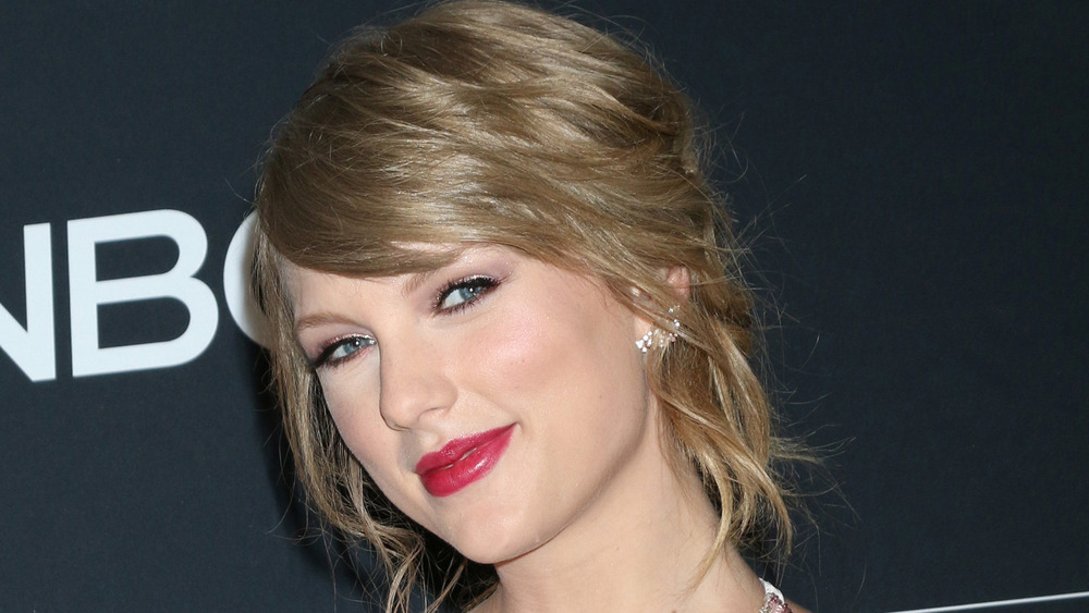 Taylor Swift on a red carpet 