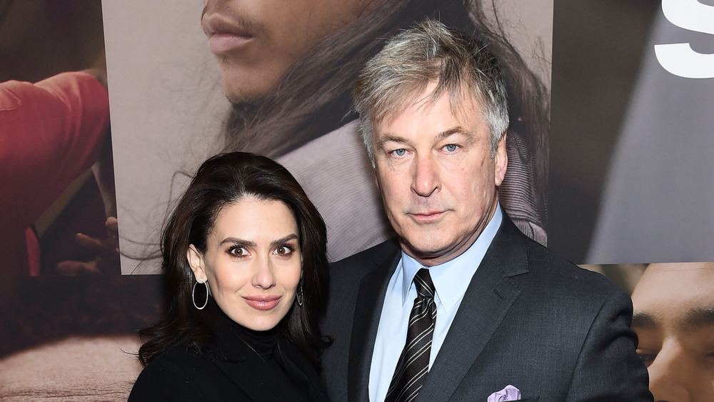 Hilaria Baldwin and Alec Baldwin posing for photos