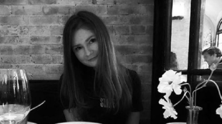 Anna Delvey at dinner