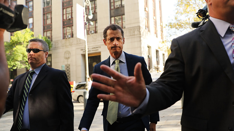 Former congressman Anthony Weiner arrives at a New York courthouse for his sentencing in a sexting case in 2017