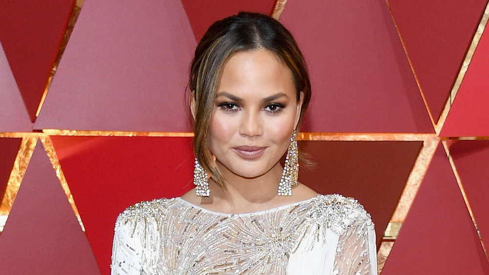 Chrissy Teigen glammed up on red carpet