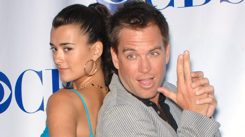 Cote de Pablo and Michael Weatherly posing together