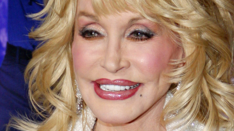 Dolly Parton on red carpet 