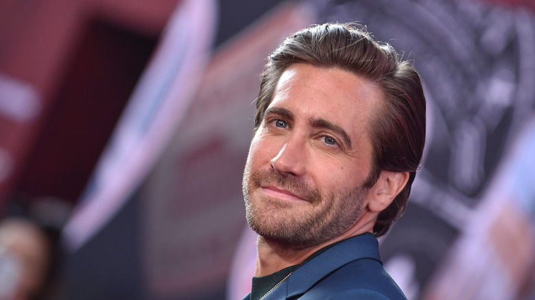 Jake Gyllenhaal posing
