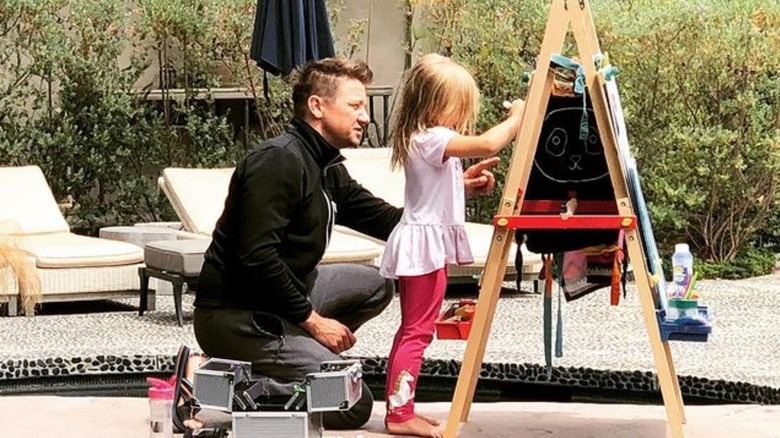 Jeremy Renner, daughter Ava, painting