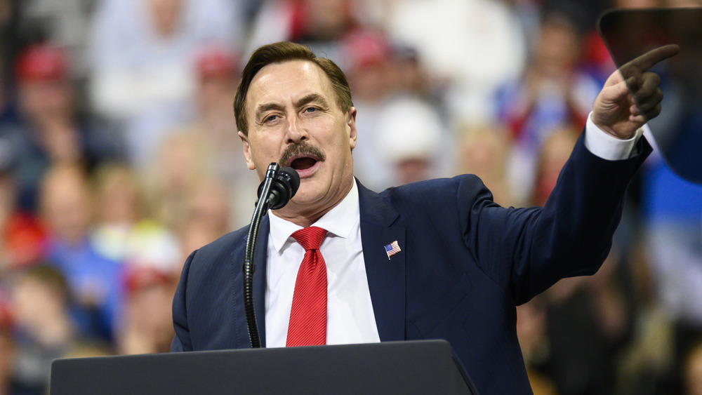 Mike Lindell at Donald Trump campaign rally in 2020