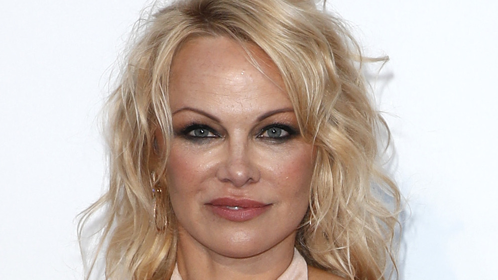 Pamela Anderson posing