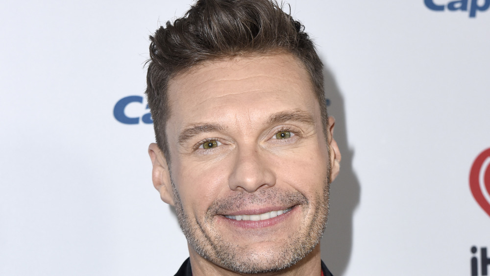 Ryan Seacrest red carpet 