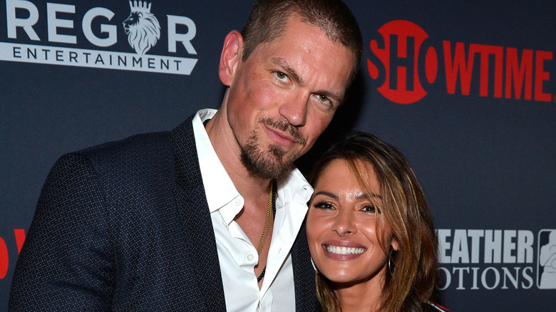 Steve Howey and Sarah Shahi