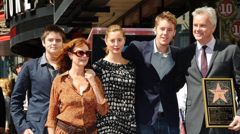 Susan Sarandon and Tim Robbins with their kids
