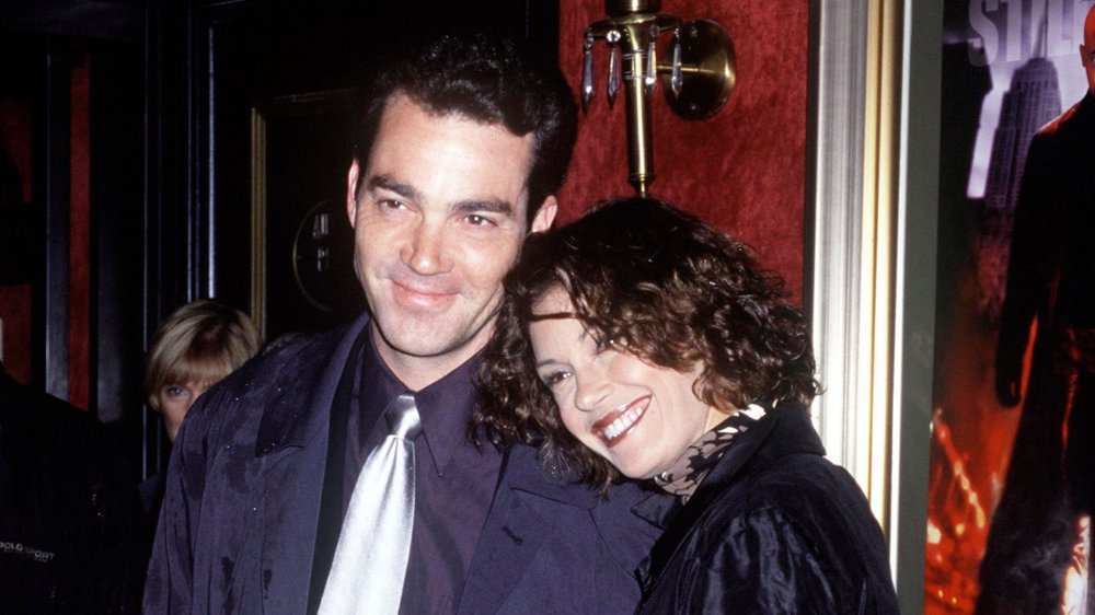 Jon Tenney and Teri Hatcher 