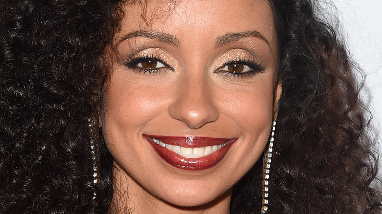 Mýa smiling