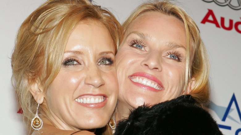 Felicity Huffman, Nicollette Sheridan