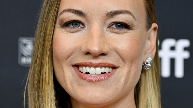 Yvonne Strahovski smiling