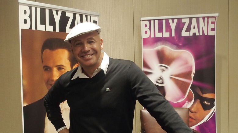 Billy Zane posing for cameras