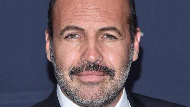 Billy Zane posing for cameras