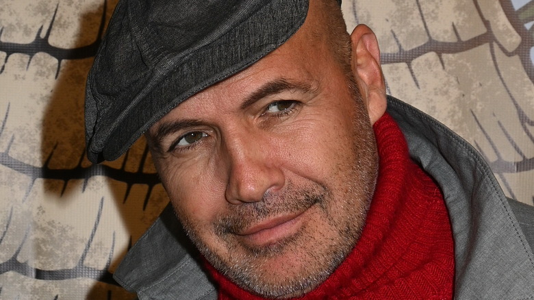 Billy Zane posing for cameras