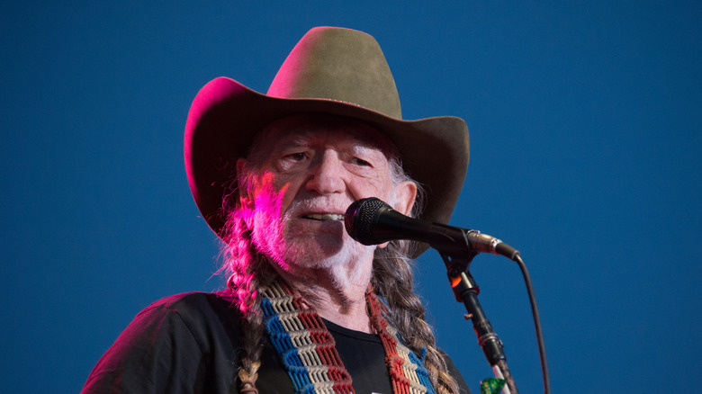 Willie Nelson performing