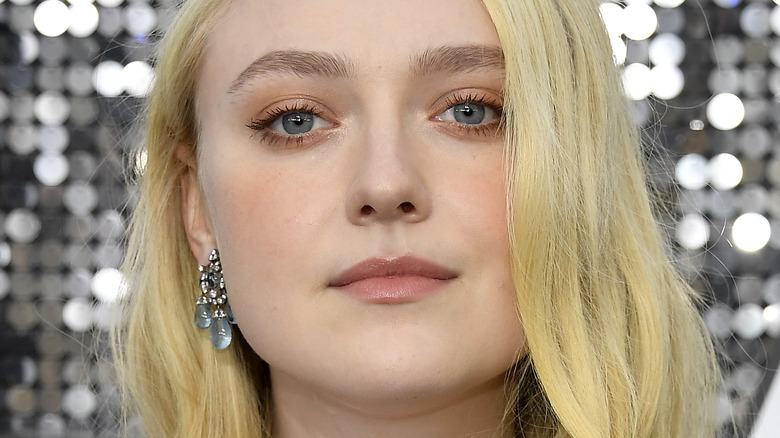 Dakota Fanning posing