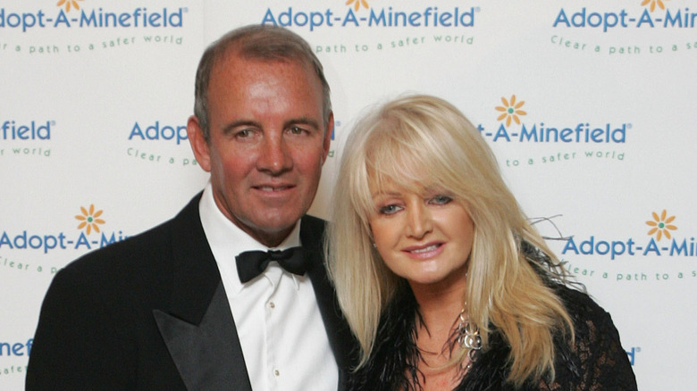 Bonnie Tyler poses with husband Robert Sullivan in 2005