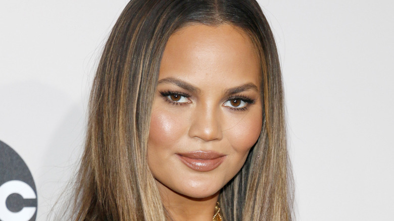 Chrissy Teigen posing