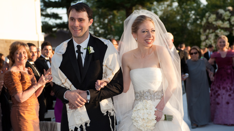 Marc Mezvinsky and Chelsea Clinton at their wedding in 2010