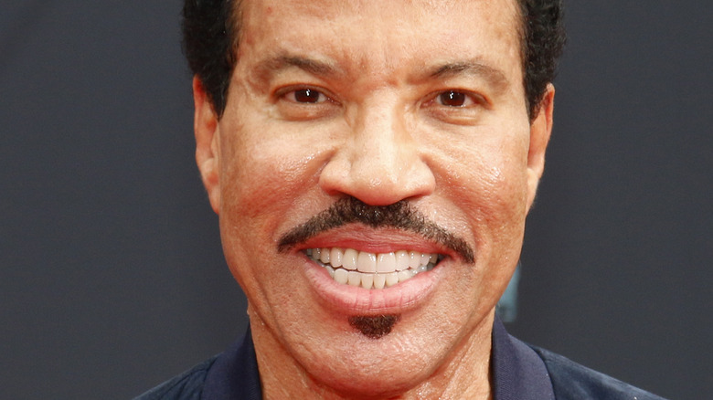 Lionel Richie smile 