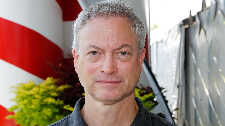 Gary Sinise emotionless