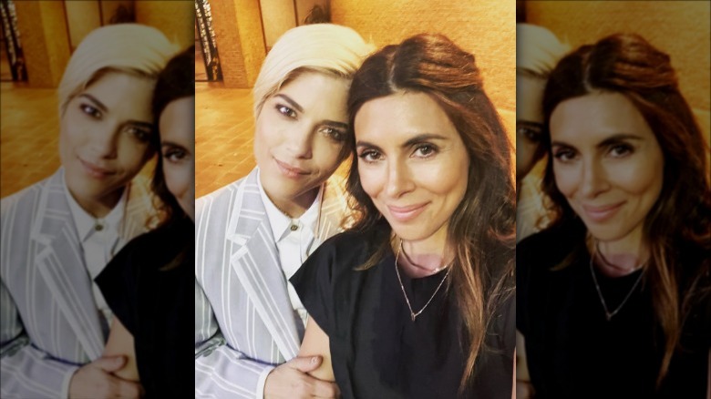 Jamie-Lynn Sigler takes selfie with Selma Blair