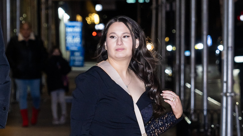 Gypsy Rose Blanchard black dress