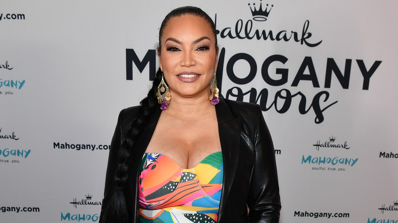 Egypt Sherrod posing for a photo at the 2024 Hallmark Mahogany Honors Brunch