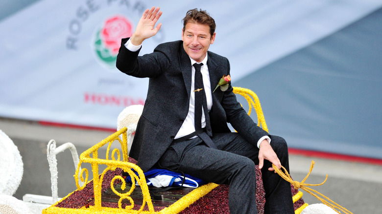 Ty Pennington riding in the 128th Tournament Of Roses Parade