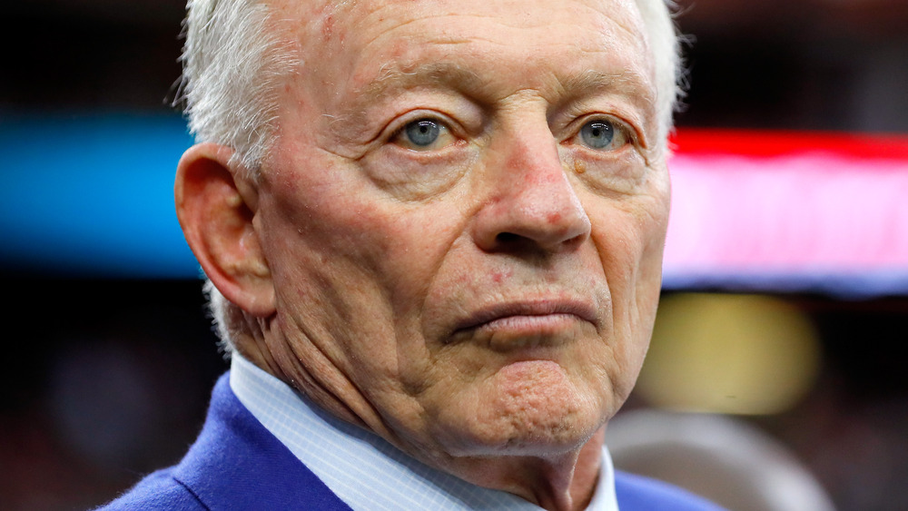 Jerry Jones with an intense glare 