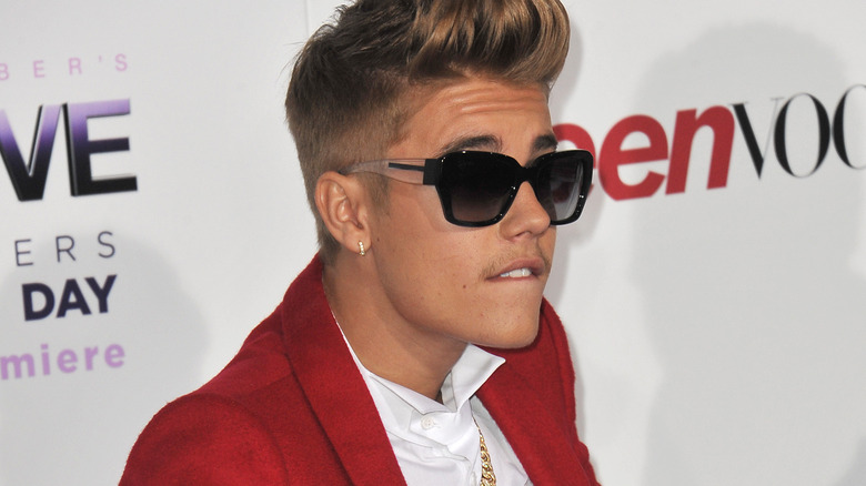Justin Bieber posing in shades