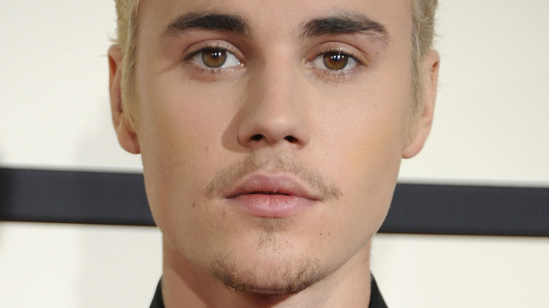 Justin Bieber blonde red carpet