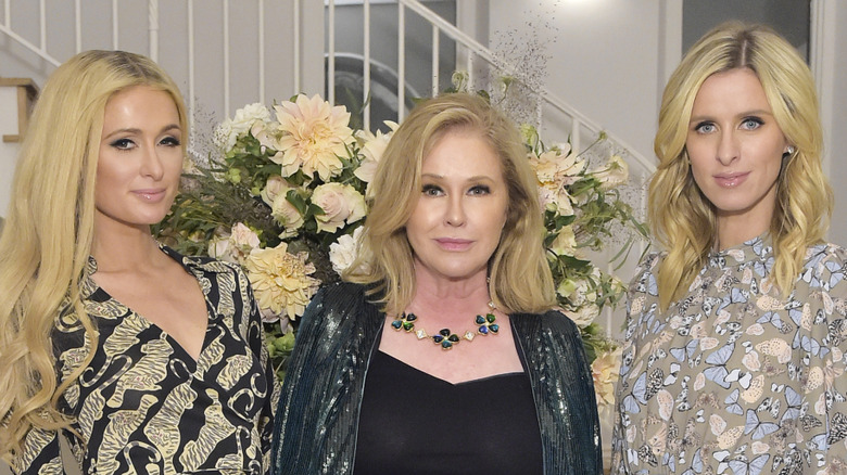 Paris, Kathy and Nicky Hilton, all smiling
