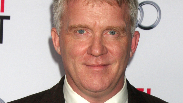 Anthony Michael Hall on red carpet