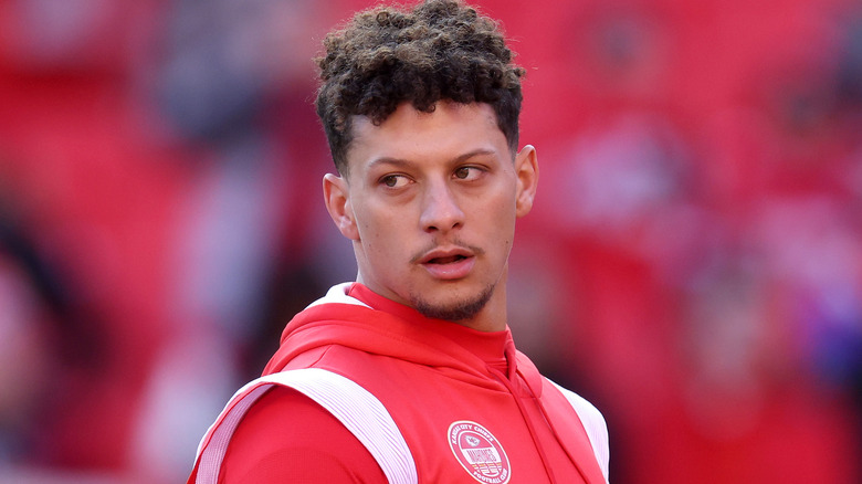 Patrick Mahomes wearing red