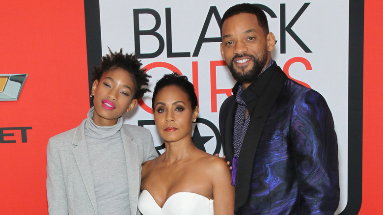 Willow, Jada Pinkett, and Will Smith posing