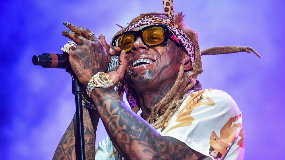 Lil Wayne performing 
